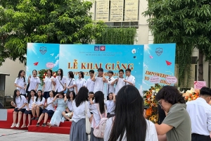 Những khoảnh khắc đáng nhớ trong ngày khai giảng năm học mới ở Hà Nội