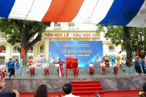 Gần 372.000 học sinh thành phố Quảng Ninh hân hoan khai giảng năm học mới 2026-2027