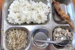 Hà Nội: Yêu cầu chấn chỉnh khẩn cấp chất lượng bữa ăn bán trú đầu năm học