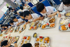 Hiệu trưởng chịu trách nhiệm chính về chất lượng bữa ăn bán trú