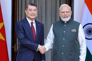Thủ tướng Lê Minh Hưng hội đàm với Thủ tướng Ấn Độ Narendra Modi