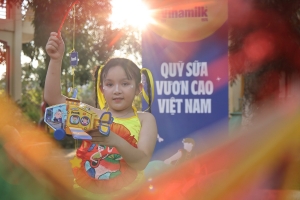 Từ vùng cao đến hải đảo, gần 300.000 sản phẩm dinh dưỡng Vinamilk đến với trẻ em dịp Trung thu