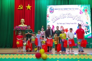 “Đêm hội trăng rằm” tại Bộ đội Biên phòng tỉnh Tây Ninh