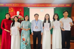 Ninh Bình chú trọng tạo nguồn, kết nạp đảng viên trẻ trong học sinh, sinh viên