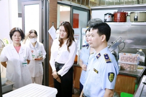 Hà Nội: Tăng cường kiểm soát nguồn gốc thực phẩm tại Bệnh viện Bạch Mai