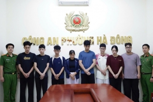 Hà Nội: Khởi tố 8 đối tượng bán "thuốc nam gia truyền" dỏm, lừa đảo hàng nghìn bệnh nhân
