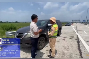 Chạy 100km/h trên cao tốc Vĩnh Hảo - Phan Thiết nhưng không có bằng lái
