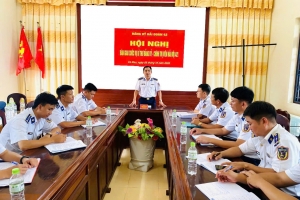 Đảng ủy Hải đoàn 42 tổ chức bàn giao chức trách, nhiệm vụ Bí thư Đảng ủy, chính trị viên Hải đội 421