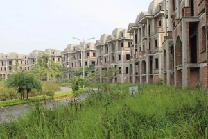 Thuế 0,2% với đất bỏ hoang: Đòn bẩy chống găm giữ đất