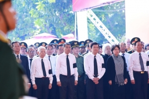 Thủ tướng dự Lễ viếng, truy điệu và an táng hài cốt liệt sĩ tại Công viên Lê Thị Riêng