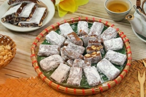 Chè lam Cao Bằng: Dẻo thơm nếp rang, ấm vị gừng