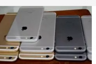 Bắt 2 đối tượng vận chuyển 46 điện thoại iPhone nhập lậu trị giá trên 60 triệu đồng