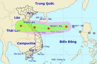 Áp thấp đổ bộ, gió giật cấp 9 gây mưa to ở miền Trung