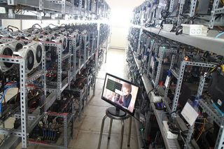 Thông tin về áp dụng giá bán lẻ điện cho khách hàng sử dụng điện có hệ thống máy tính xử lý dữ liệu