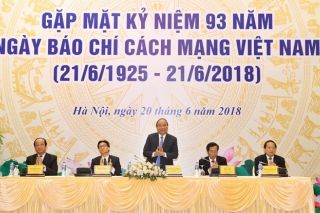 Thủ tướng Nguyễn Xuân Phúc gặp mặt các cơ quan thông tấn, báo chí