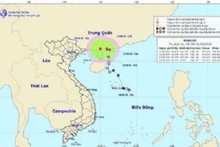 Áp thấp nhiệt đới trên Biển Đông di chuyển theo hướng Bắc, gió giật cấp 8