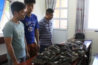 Hà Tĩnh: Đạo chích chuyên trộm hộp đen xe container