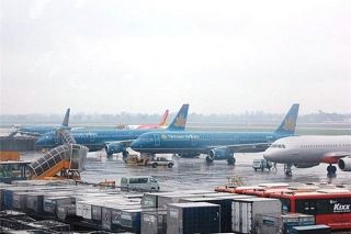 Nhiều chuyến bay đến Hong Kong bị hoãn, hủy do bão Mangkhut