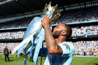 Sterling được Man City trả mức lương cao kỷ lục