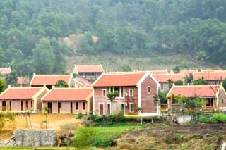 Kỷ luật cán bộ vụ đất rừng phòng hộ, còn hàng chục biệt thự không phép xử lý thế nào?