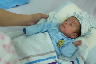 Kỳ diệu: Nuôi sống bé sinh non 'nhỏ như chiếc bánh mì' sau 123 ngày