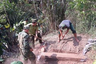 Quảng Bình: Phát hiện 3 hầm gỗ mun trong vườn nhà một hộ gia đình