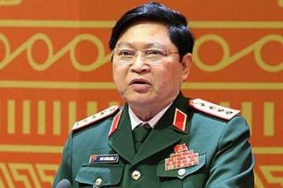 Bộ trưởng Quốc phòng Ngô Xuân Lịch nêu quan điểm giải quyết tranh chấp
