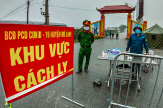 Sáng 13/4, thêm 2 người ở "ổ dịch" Hạ Lôi mắc Covid-19