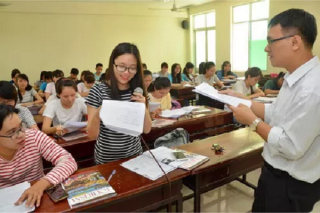 Bỏ chính sách miễn học phí với sinh viên sư phạm