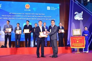 Bảo Việt được UBCK Nhà nước và HoSE ghi nhận vì những đóng góp cho sự phát triển bền vững của thị trường chứng khoán Việt Nam
