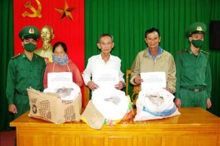 Quảng Bình: Bắt nhóm đối tượng buôn 60kg thuốc nổ