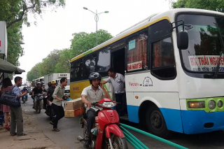 Phó Thủ tướng yêu cầu chấn chỉnh việc đón trả khách không đúng quy định
