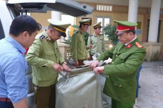 Lạng Sơn: Bắt giữ gần 250kg nguyên liệu thuốc Bắc trên đường đi tiêu thụ