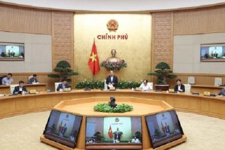 Thủ tướng cùng lãnh đạo các tập đoàn kinh tế tư nhân tính kế vượt qua đại dịch