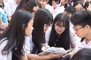 Bộ GD-ĐT đề nghị không tăng học phí năm học 2021-2022