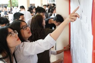Hà Nội: Công bố điểm chuẩn trúng tuyển vào lớp 10 của các trường chuyên