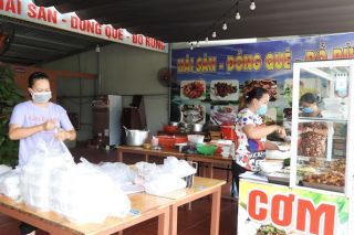 Đà Nẵng: Một ngày thực hiện biện pháp mạnh "giãn cách xã hội" vắng hẳn người dân ra đường