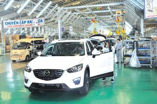 Phó Thủ tướng chỉ đạo xem xét đề xuất giảm 50% lệ phí trước bạ với ô tô nội địa