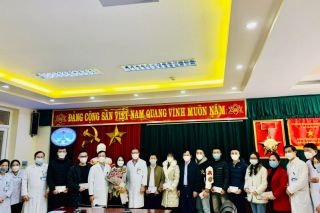 Bệnh viện Đa khoa tỉnh Thanh Hoá cử đoàn cán bộ y, bác sĩ tham gia hỗ trợ điều trị Covid-19 tại Hà Nội