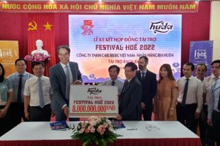 Bia Carlsberg Việt Nam tài trợ 8 tỷ đồng- Nhà tài trợ Bạch kim của Festival Huế 2022