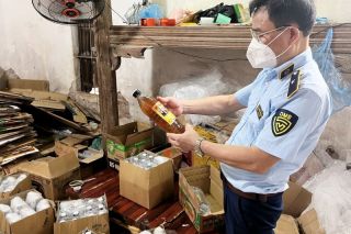 Ban Chỉ đạo 389 Hà Nội tích cực chống hàng lậu, hàng giả