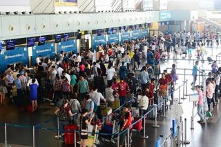 Có tới 5.602 chuyến bay bị chậm trong tháng 06/2022