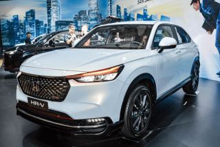 Honda Việt Nam triệu hồi hơn 400 xe Honda Civic và HR-V 2022 do bị lỗi ghế lái