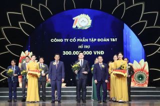 T&T Group ủng hộ Quỹ Hỗ trợ bệnh nhân ung thư “Ngày mai tươi sáng”