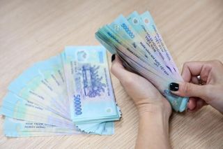 Hà Nội: Dự báo tiền thưởng Tết nhiều ngành giảm sâu
