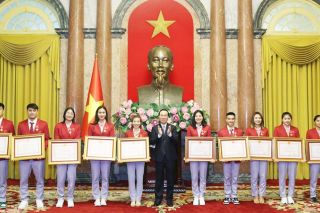 Thanh Hóa: Hai VĐV vinh dự được nhận huân chương lao động hạng ba