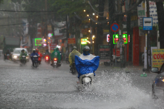 Dự báo thời tiết ngày 26/6: Bắc Bộ và Trung Bộ mưa to cục bộ