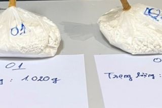 TP. Hồ Chí Minh: Điều tra vụ người phụ nữ nước ngoài vận chuyển hơn 2,3kg ma túy