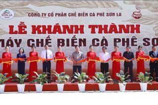 Chủ tịch Quốc hội Vương Đình Huệ dự Lễ khánh thành Nhà máy chế biến cà phê Sơn La