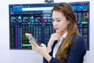 VN-Index tiếp tục nhích nhẹ, POM tăng kịch trần 03 phiên liên tiếp